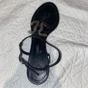 vintage chanel flip flops!